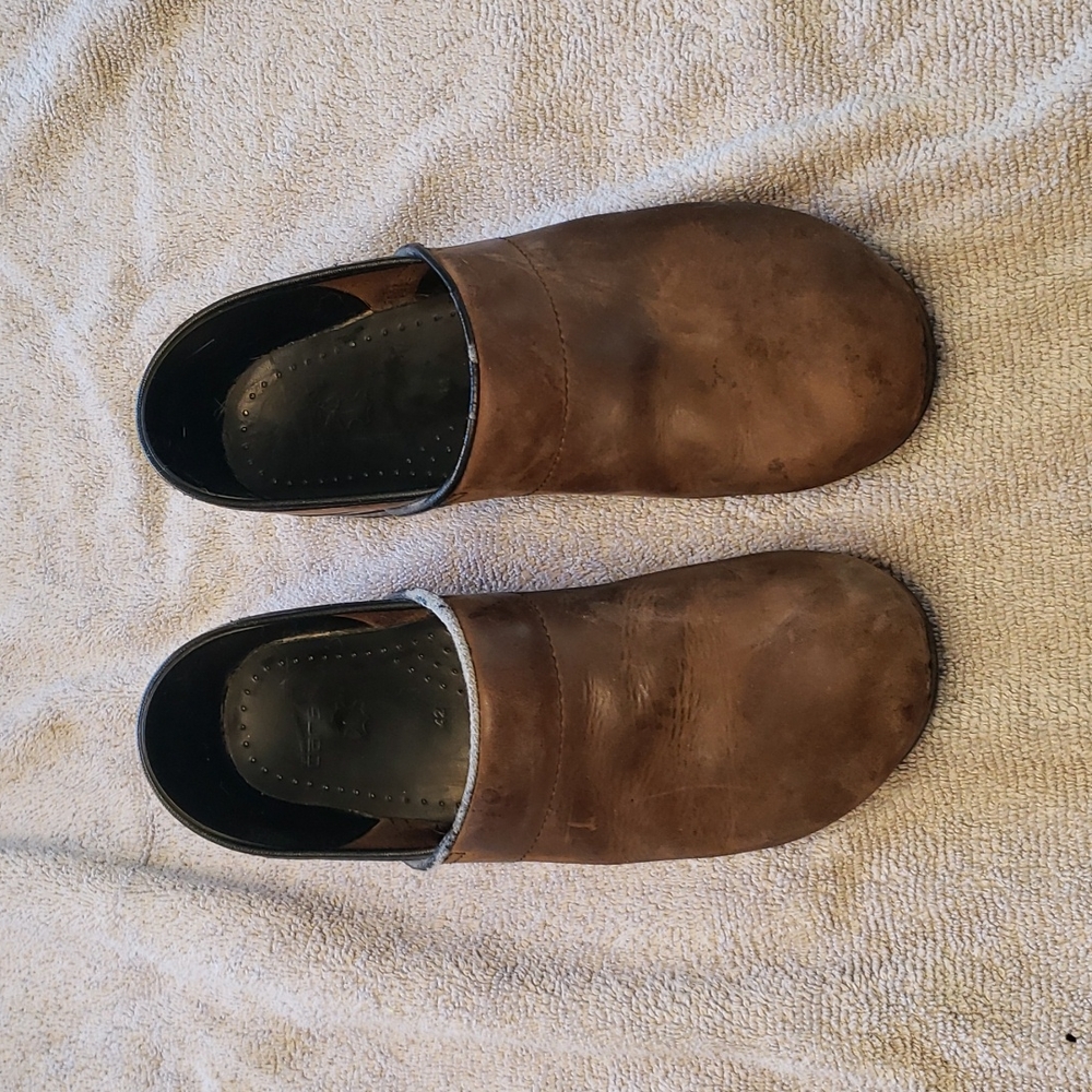 Danskos Size 42